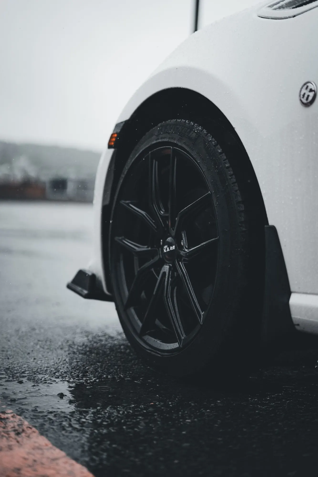 Best Winter and All-Weather Tires for Ontario: How to Choose