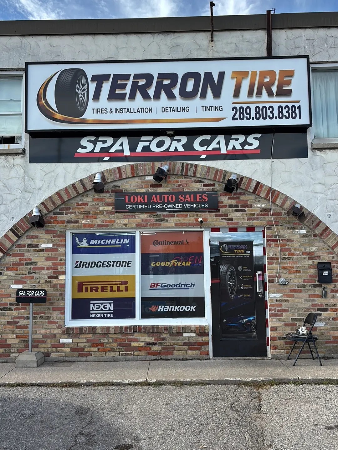 Exterior of Terron Tire at 136 Wellington Street East in Aurora, Ontario